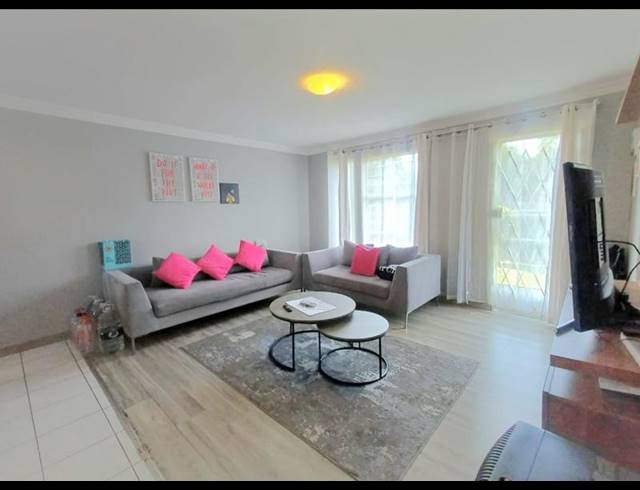 2 BEDROOM TOWNHOUSE FOR SALE IN RIDGEWAY